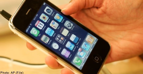 Sweden mulls law on kids' phone spending