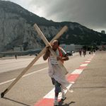 Cross-bearing Spaniard marches on Gibraltar