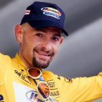 Serie A fans’ tribute to cycling great Pantani