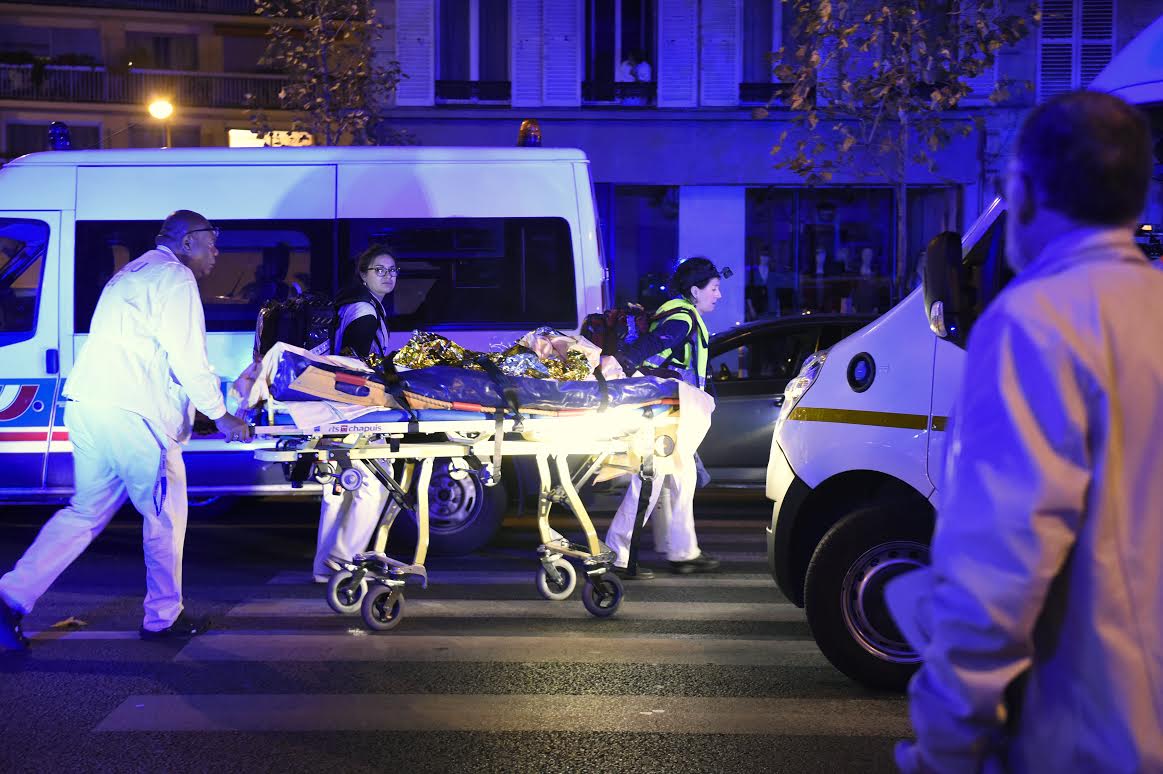 Apocalyptic scenes as Paris hit by attacks