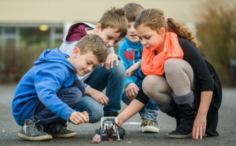 Kids invent robot to settle Germany’s dog poo wars
