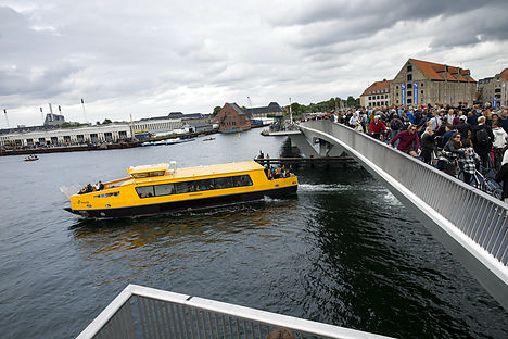 The bridge can open to let passing ships through. Photo: Jens Astrup/Scanpix