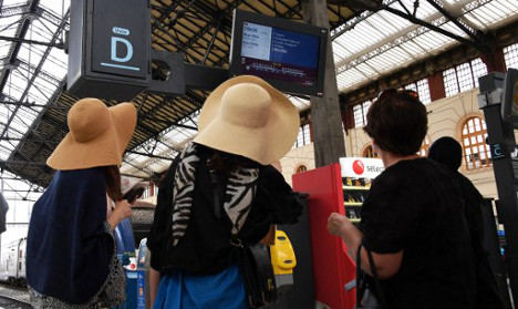 French TGV passengers to be given refunds for ALL delays 