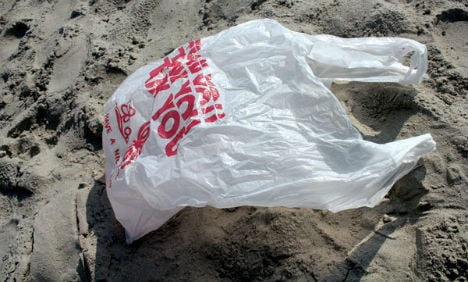 Plastic bags on the way out in Austria's supermarkets