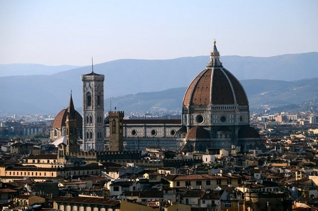 Florence invites would-be vandals to leave 'digital graffiti' at Duomo