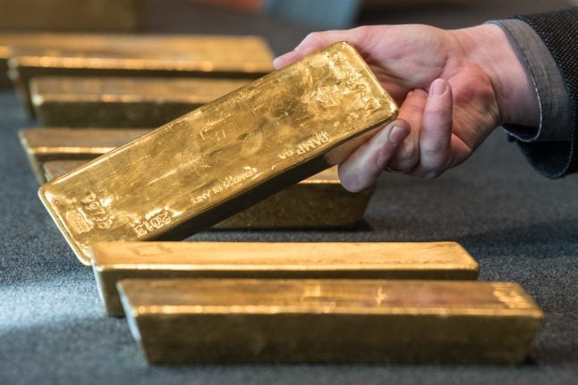 Germany brings all its gold back from Paris to quell conspiracy theories
