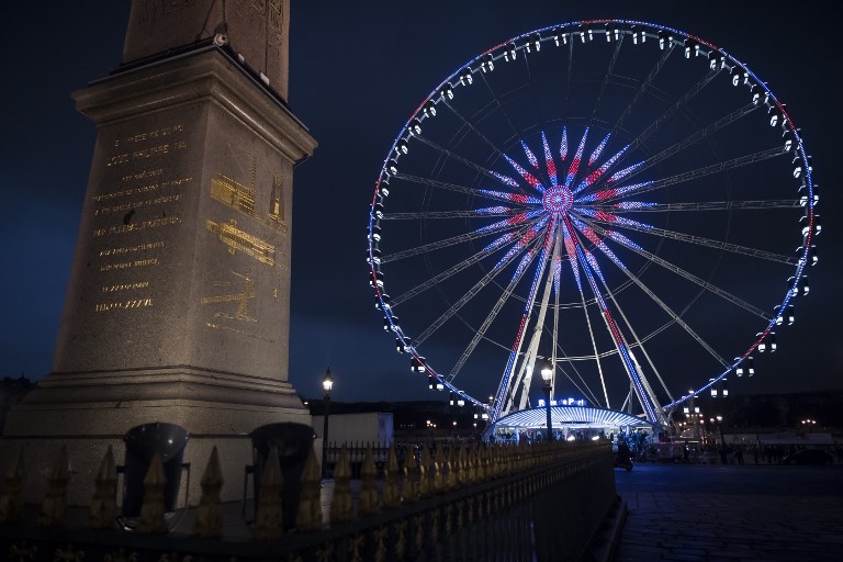 After cancelling Christmas market now Paris wants to pull down its big wheel