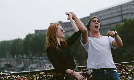Twelve things tourists do that annoy Parisians