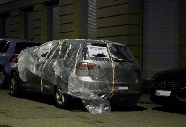 Wrap on the knuckles: the curious way Stuttgarters are deterring selfish parking