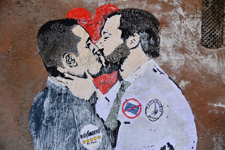 Rome mural shows Italy's political rivals kissing