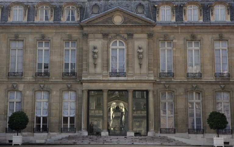 Elysée Palace to sell official souvenirs to raise cash for renovations