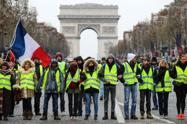 France’s ‘yellow vest’ protests calmer on decisive weekend