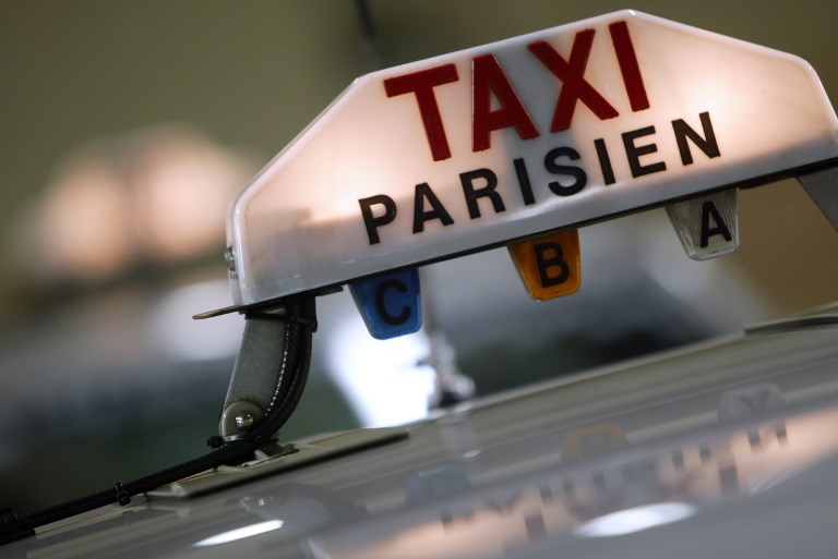 What you need to know about taking a taxi in Paris