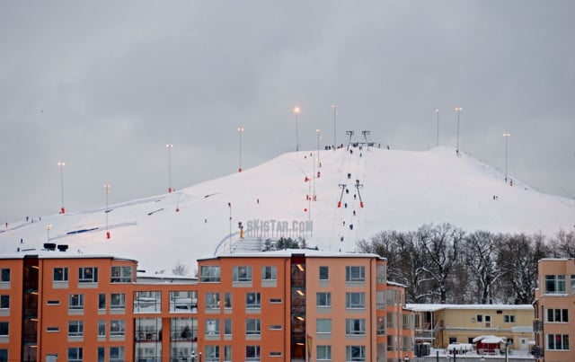 Hammarbybacken offers slopes and city views. Photo: Henrik Montgomery/TT
