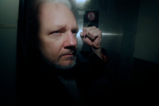 Swedish prosecutors question two new witnesses in Assange probe