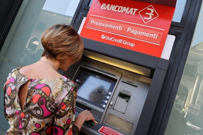Cash or card? Has the epidemic in Italy changed your payment habits?