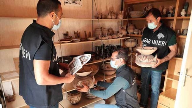 Italian ‘art squad’ police recover 800 illegally-excavated archaeological finds