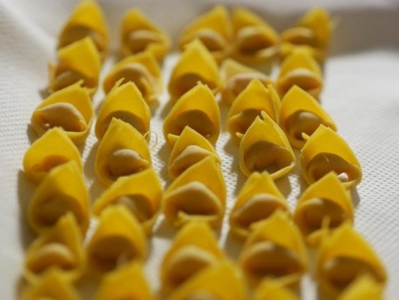 Ask an expert: What’s the difference between Italian tortellini and tortelloni?