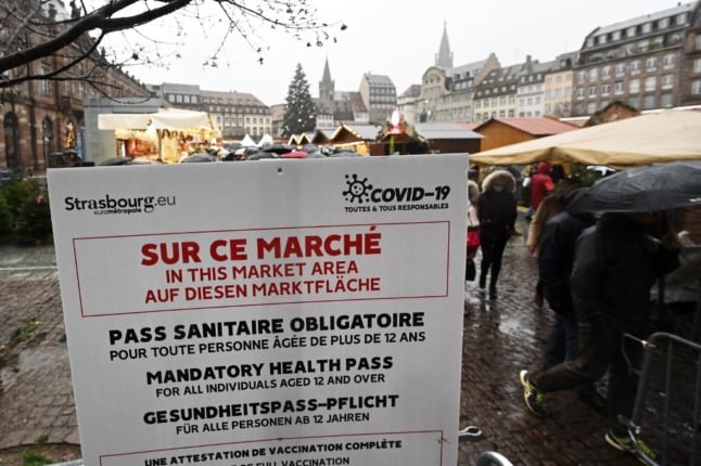 Strasbourg Christmas market health pass sign